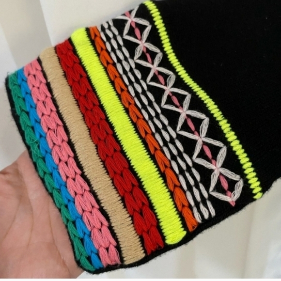 Alice + Olivia embroidered open front jacket in size XS - Picture 9 of 14